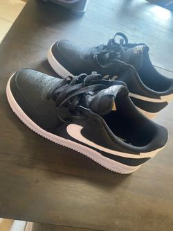 Men’s shoes Air Force ones size 10