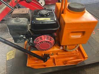 MULTIQUIP MIKASA PLATE COMPACTOR WITH HONDA ENGINE