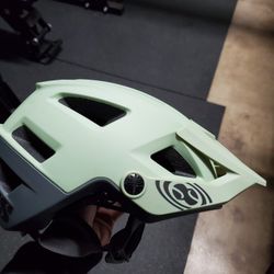 IXS trigger Am Small/medium