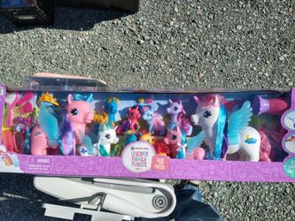 Members Mark Unicorn Family Playset