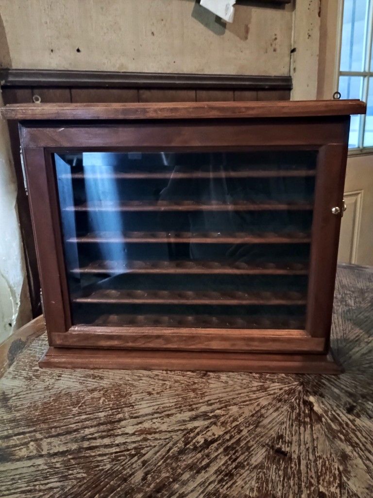 54 Golf Ball Wood/Glass Display Cabinet Wall Rack