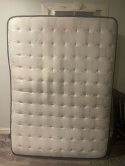 Full sized mattress