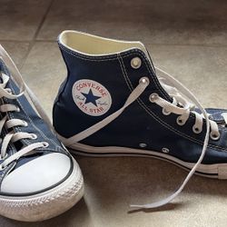 Converse All-Star Chuck Taylors High top - Men’s size 10.5 - Navy blue