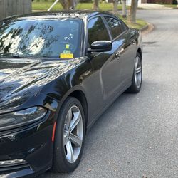 Dodge charger 2018 with speakers