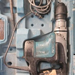 Makita Rotary hammer 1 -9/16
