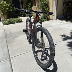 Specialized Pitch 27.5 Mountain Bike
