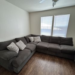 3 Piece sectional Couch