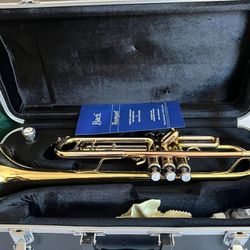 Bach BTR201 Student Premium Trumpet - Clear Lacquer