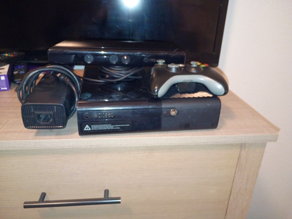 Xbox 360 Gaming Console 