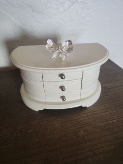 Beautifull  jewelry  box