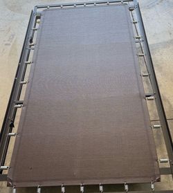 Twin pull up trundle free