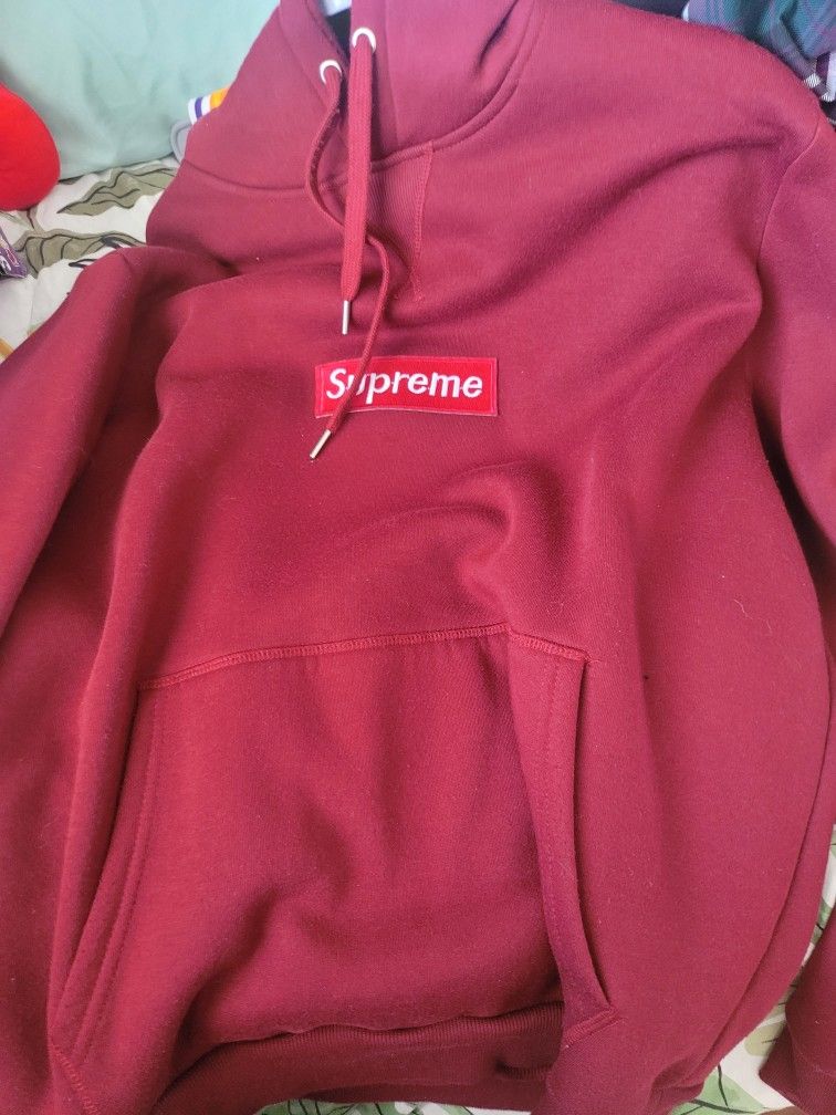 Supreme Sweater