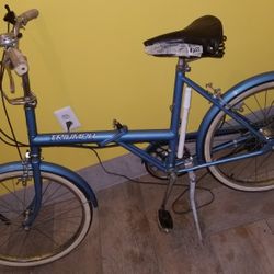 Fancy Folding Commuter Bike Pre BROMPTON. but Also British. A Triumph
