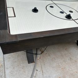 Air Hockey Table