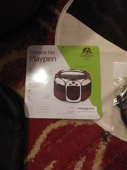 NEW Parkland Portable Pet Playpen Sz Small With Waterbowl And Zip On Top