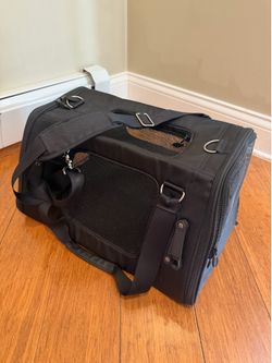 Pet carrier