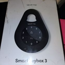 smartphone key box lock key +  camera 