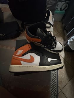 Air Jordan 1 Mid