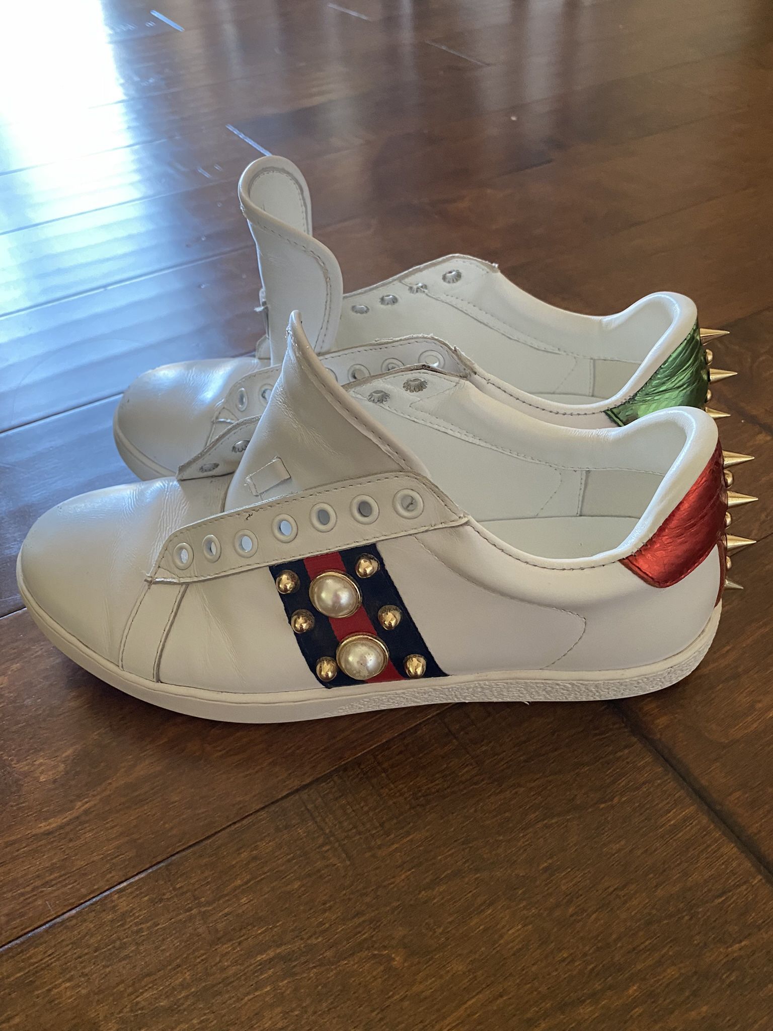 Gucci Women's Ace Studded Leather Sneaker Origina Size