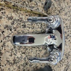 Bathroom faucet 1 year old great shape