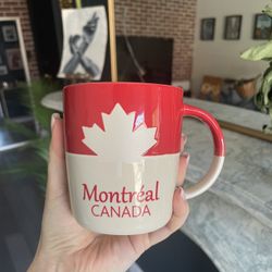 Set Of 2 Cute Canada Mugs 