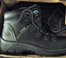 Women's Avenger Work Boot NIB 8B