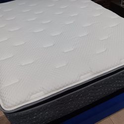 *President's Day Now*---Jefferson Landing Cool Comfort Queen/King Mattress And Foundation Sets---Starting At $1099---Delivery And Financing 🤝
