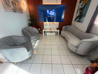Living room set for sale 👍