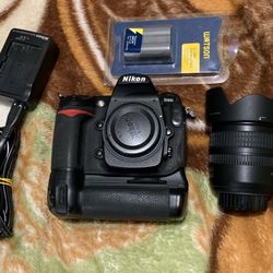 Nikon D300 Digital SLR Camera with Accessories