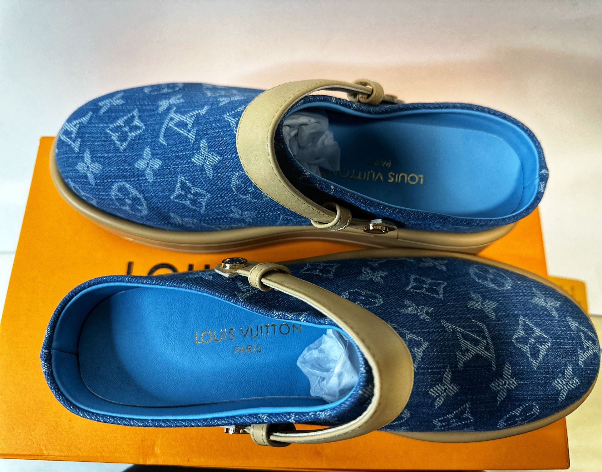 LV Aspen Platform Clogs Women's - Main Image