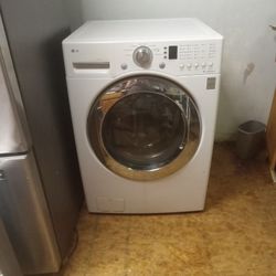 White Frontload  Electric LG Washer