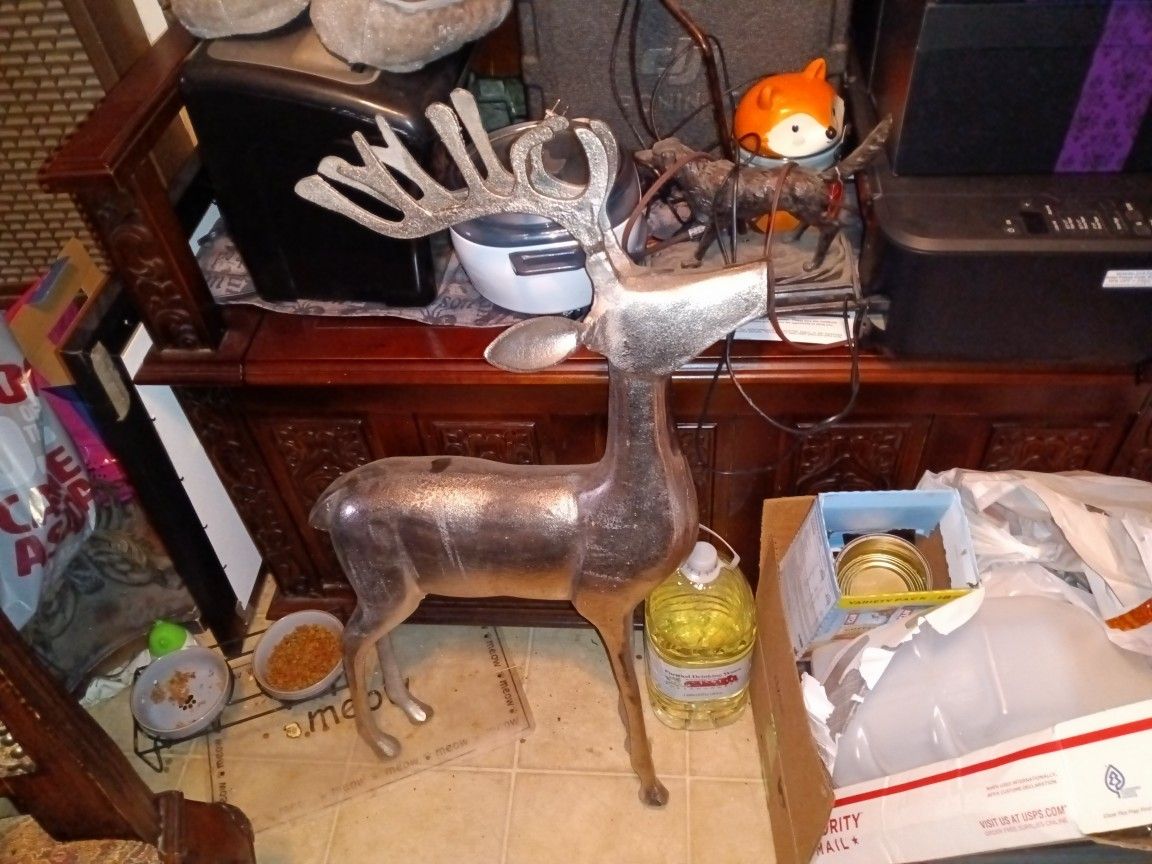 All Metal Xmas Reindeer best Offer $20 OBO