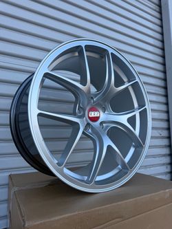 New 19” staggered Degen wheels