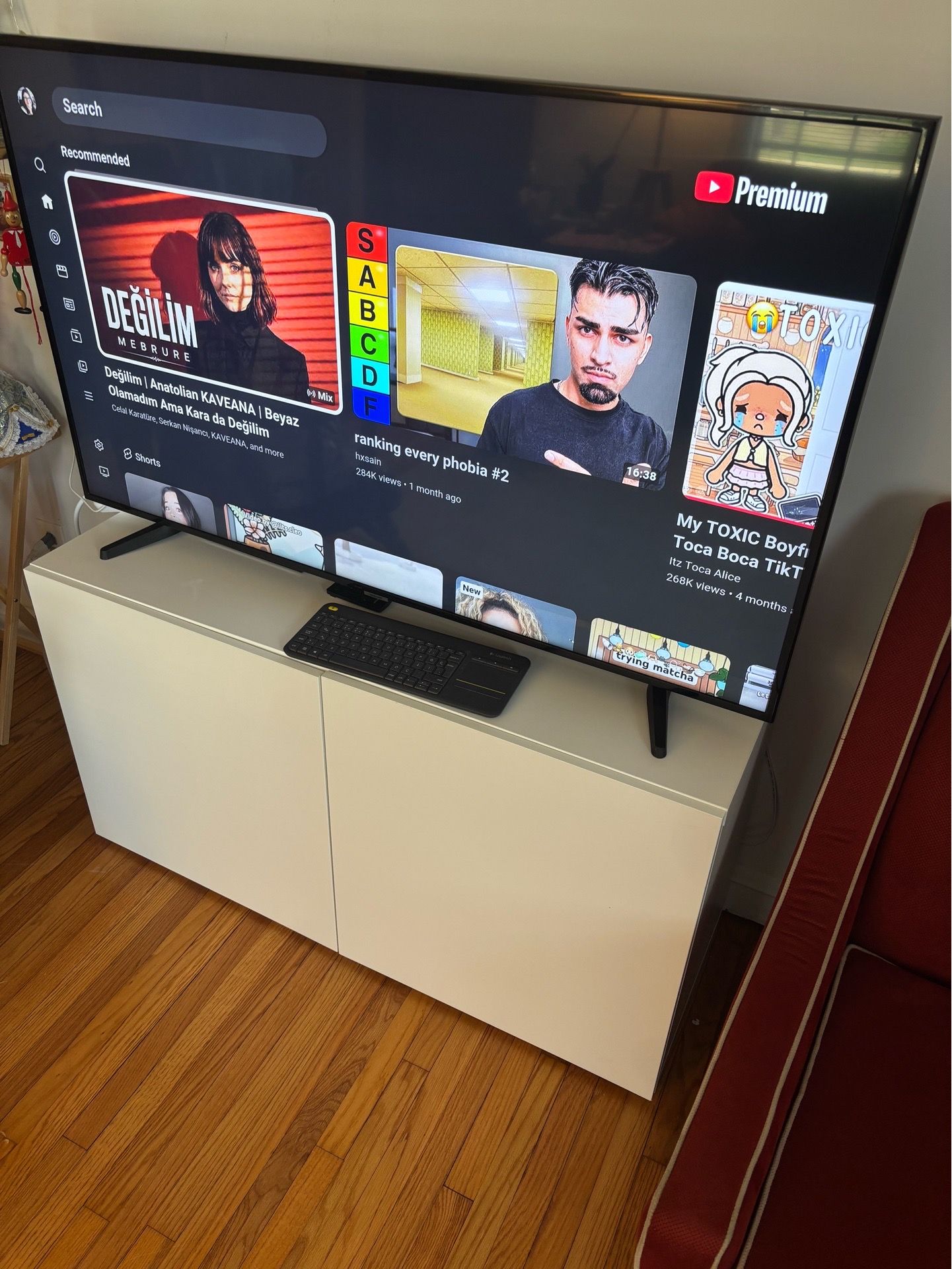 Samsung UN55NU6900F- 55” - 4K UHD smart TV