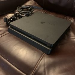 Ps4 slim 
