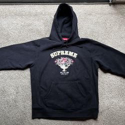 Supreme Centerpiece Floral Hoodie