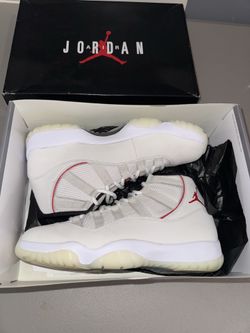 Jordan 11 platinum tint Sz 10.5