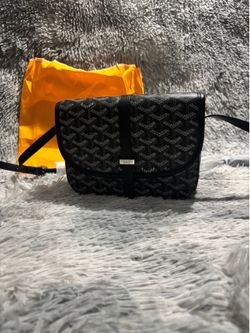 Black crossover bag