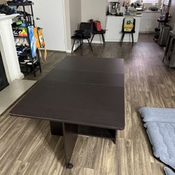 Foldable Table 