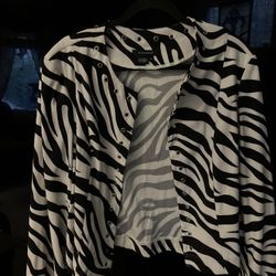 Xl Darling Light Weight Zippera  Jacket
