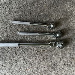 Ratchet Wrenches