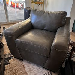 Gray Accent Chair And Ottoman