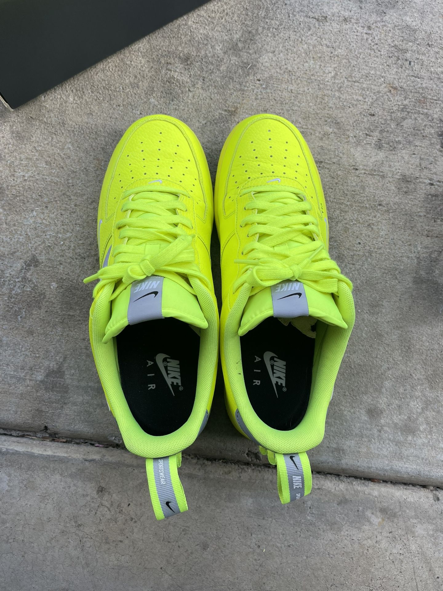 Nike Air Force 1 Utility Volt 2 for Sale in Winchester, CA - OfferUp