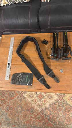 Guitar accessory lot