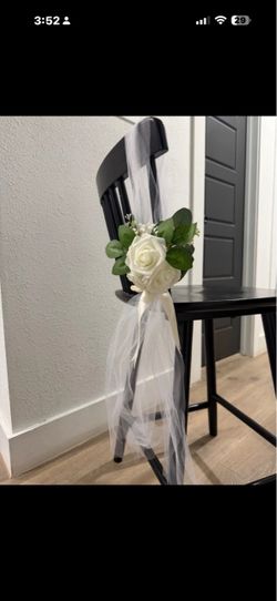 Wedding flower pews from itsy