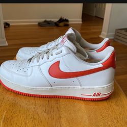 Very Nice Pair Of Nike Air Force 1 Size 11 Men