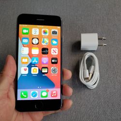 iPhone 6s - UNLOCKED - Like New  