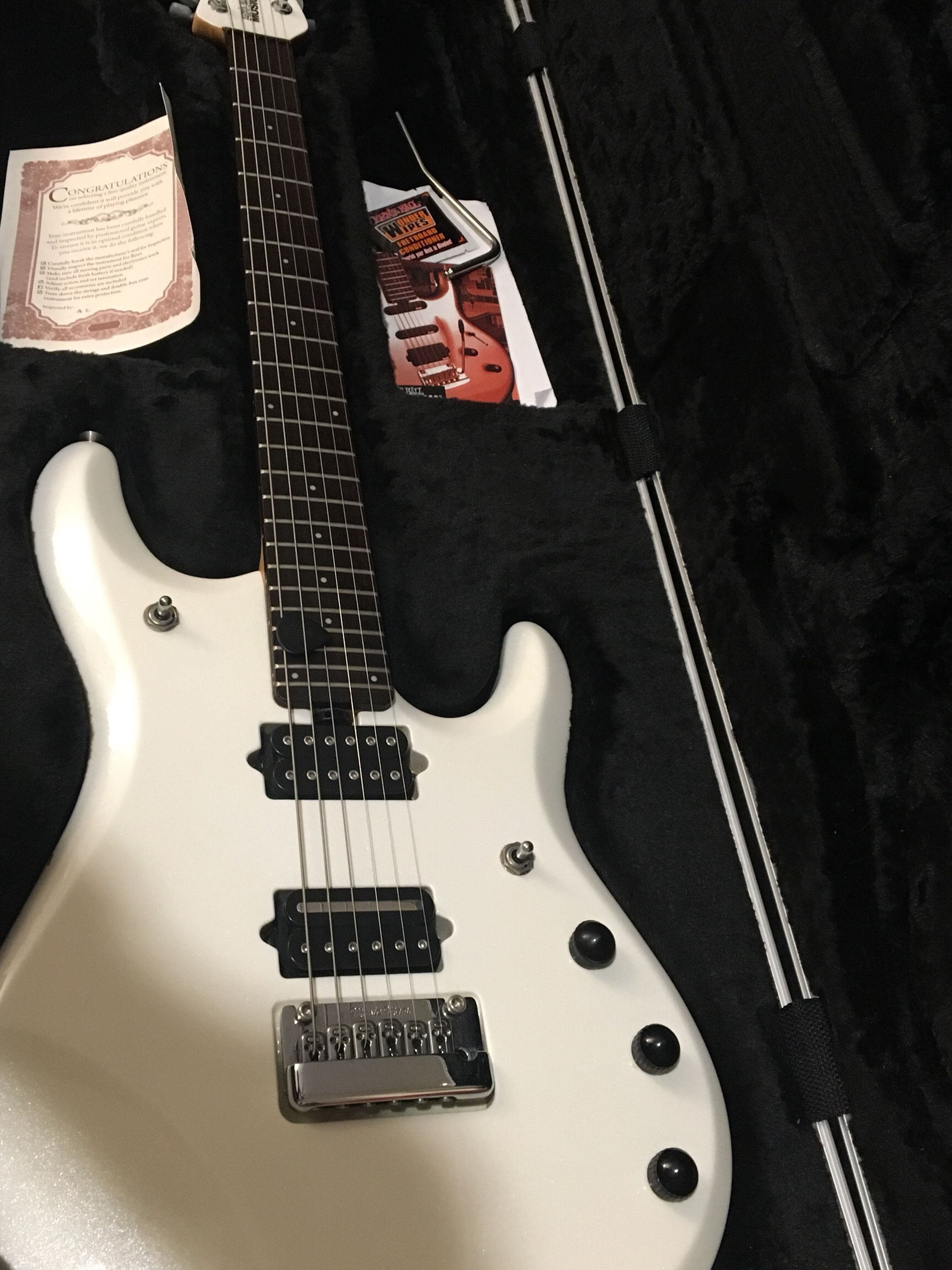 Ernie Ball Music Man JP6 Pearl White