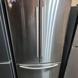 Samsung Refrigerator Counter Depth 32”W Stainless Steel 
