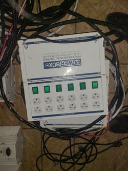 12-light Powerbox Professional Series H.I.D. controller + 40 ft of wire